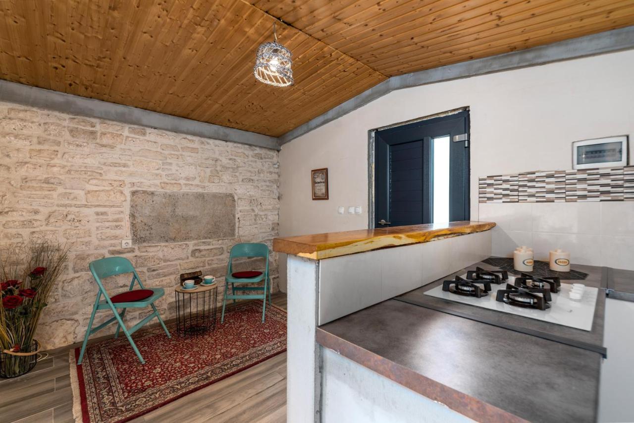 Lento Apartment Svetvincenat